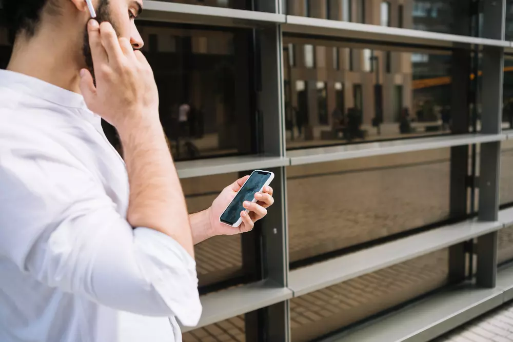 App en celular — puertas automáticas Toluca