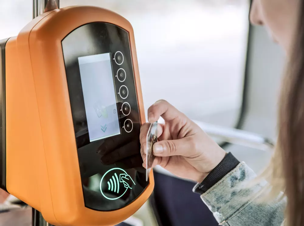 Control de acceso biométrico y facial en Toluca y Metepec — VizIQ